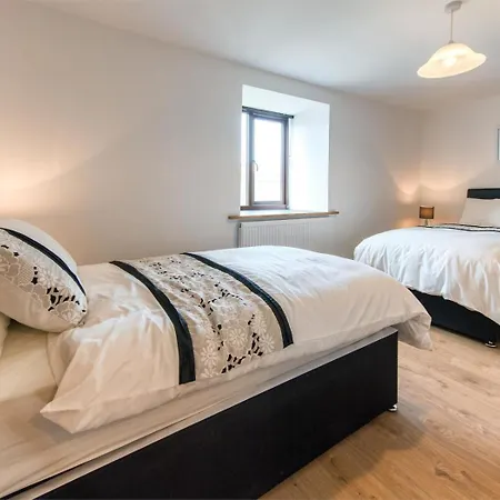 2 Bed In Harrogate Oc-hh011